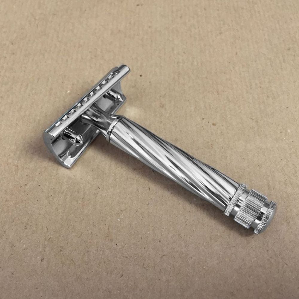 Safety Razor Fatip Lo Storto Gentle Closed Comb Safety Razor Chrome