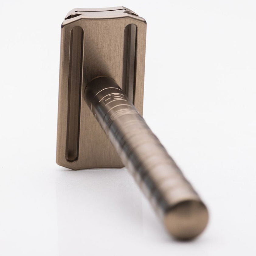 Henson Shaving AL13-M DE Safety Razor Tan – Style & Swagger